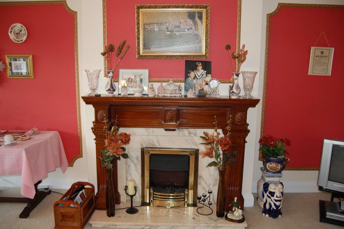 Bed & Breakfast Ballingowan House